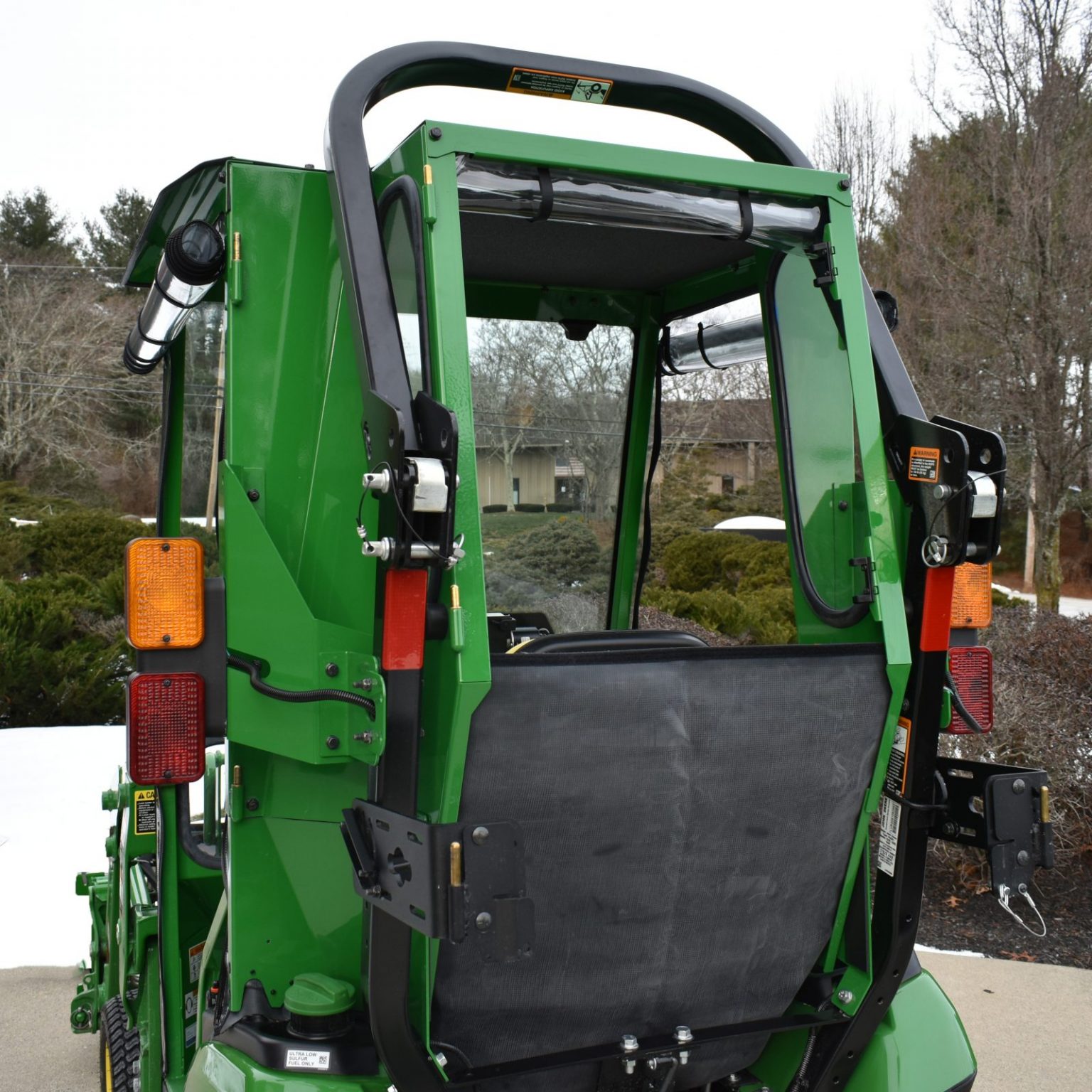 John Deere 2025R Base Cab (2018+)